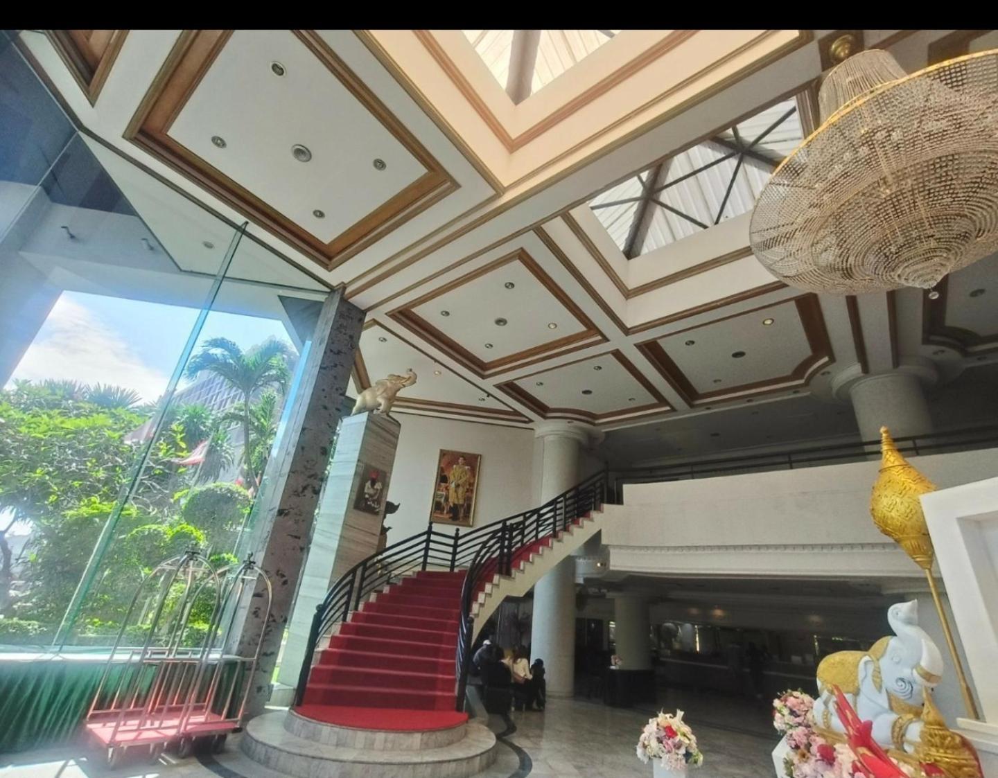Hotel First Pacific Cirrus à Pattaya Extérieur photo